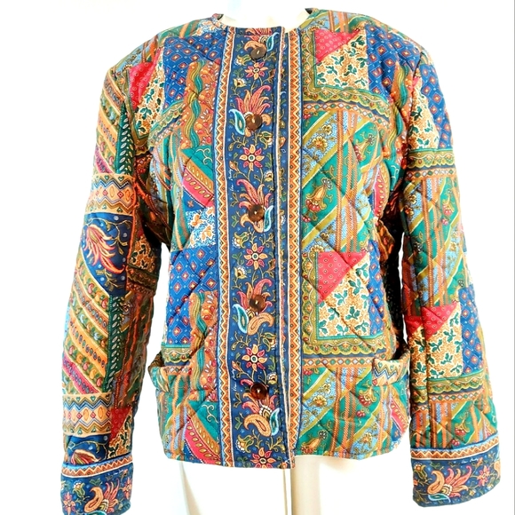 Vera Bradley Jackets & Blazers - HP🥳 Vintage Vera Bradley quilted multi print patchwork puffy floral boho jacket